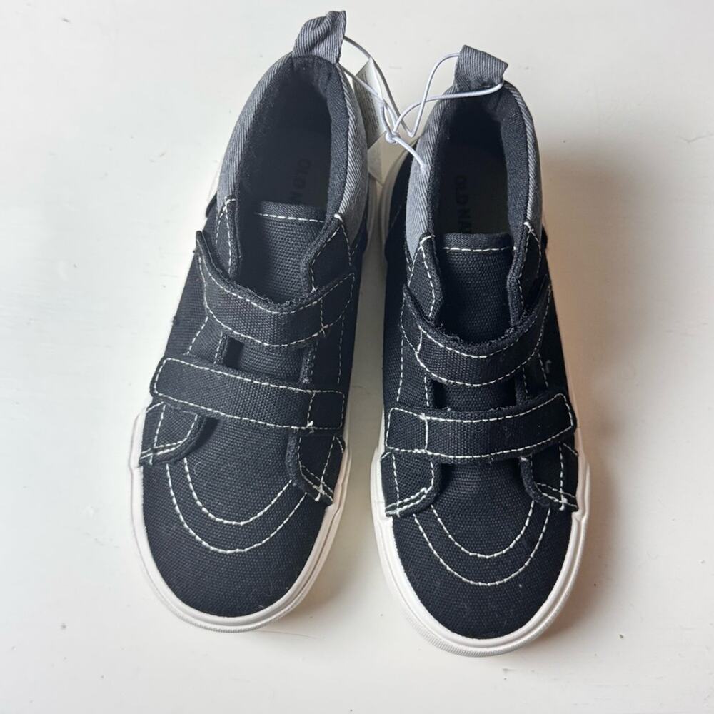 Old Navy Boys Ankle Style  Canvas Double Secure Strap Sneakers Sz 11 NWT